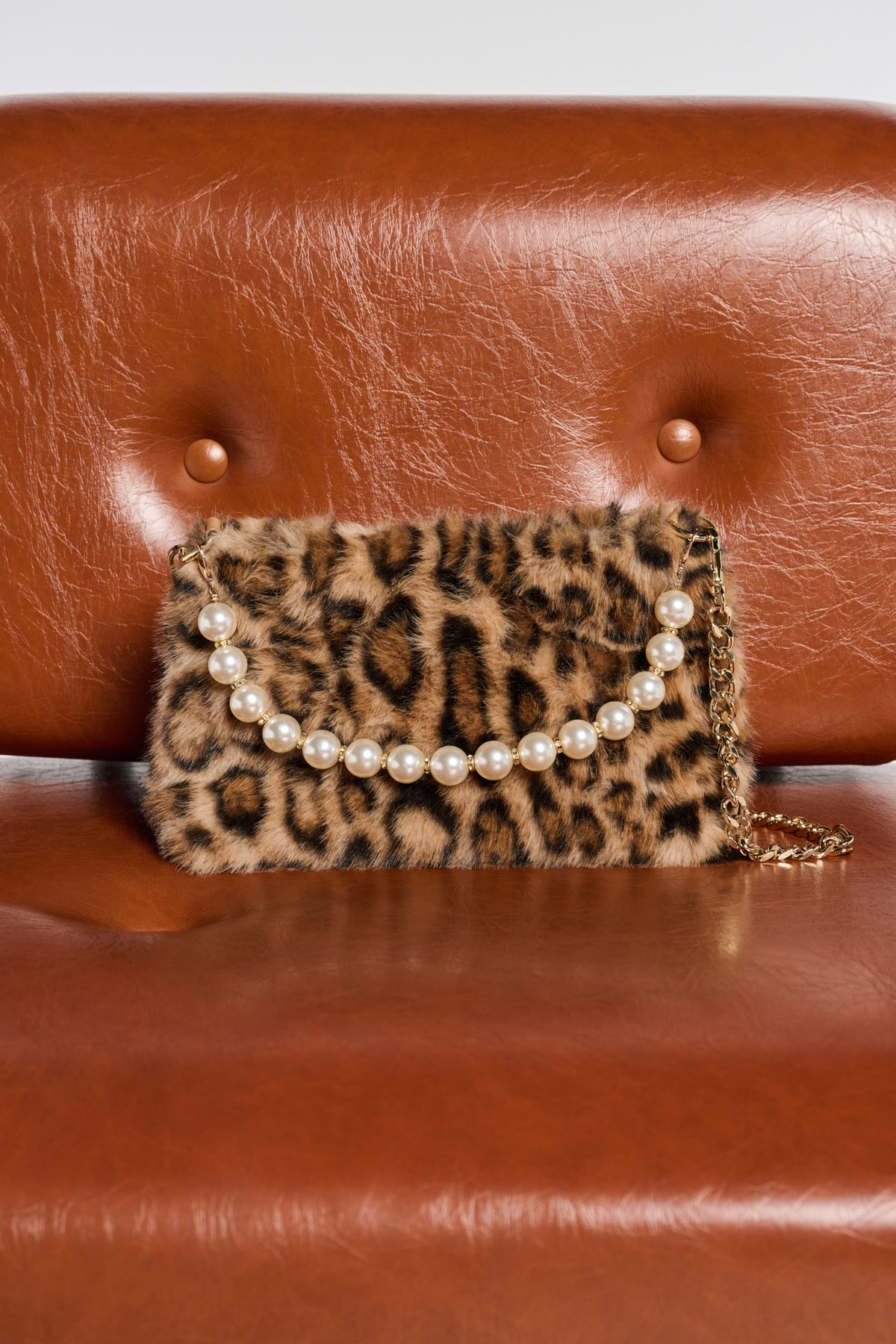 Flocon eco-fur clutch