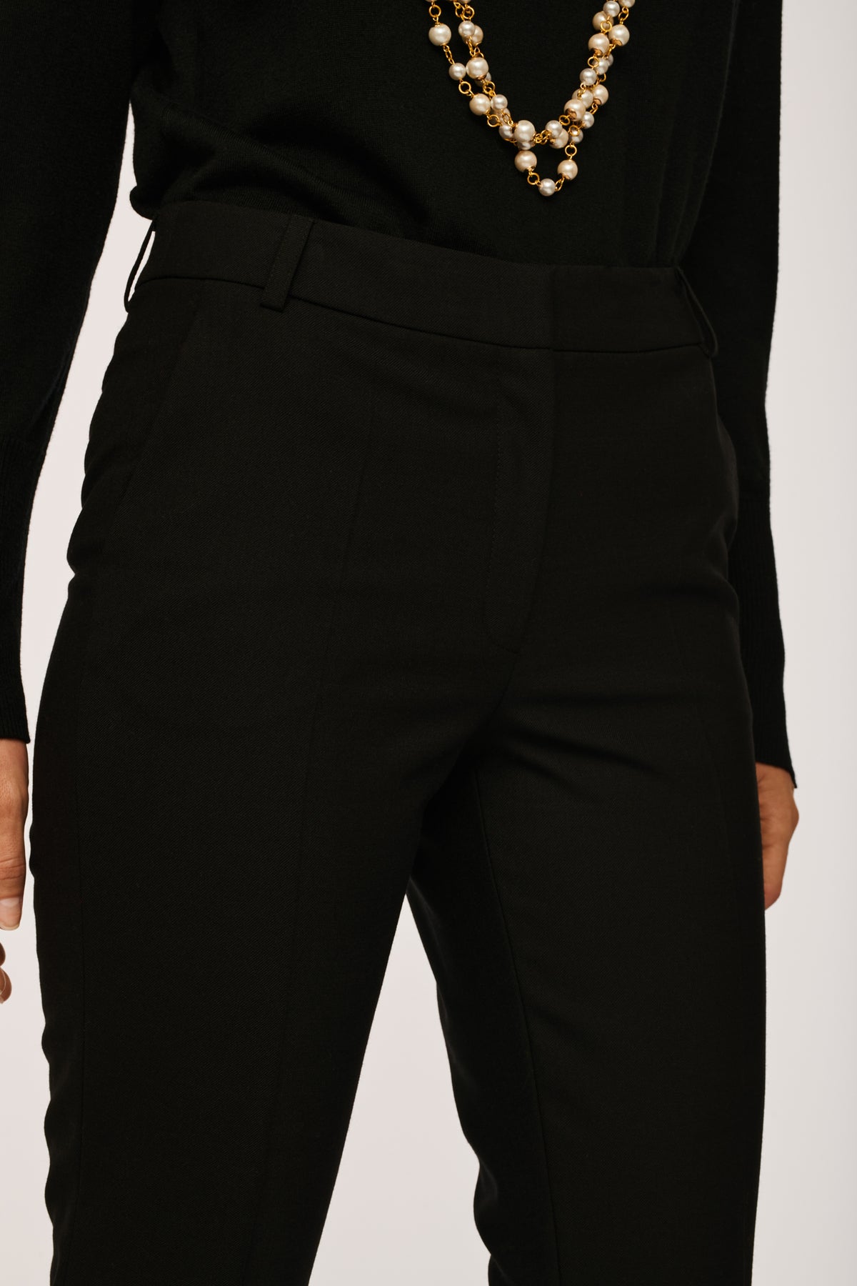 Pantalon cigarette en laine