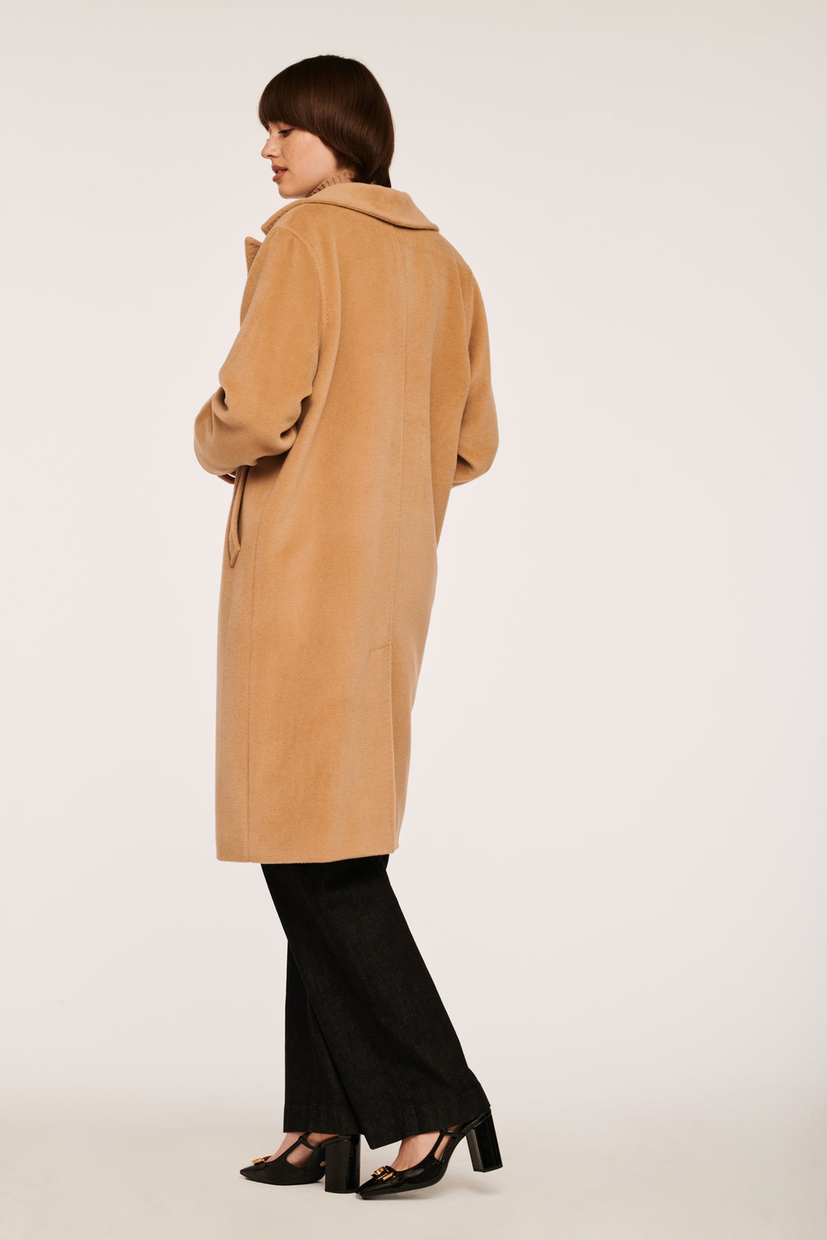 Manteau en laine vierge