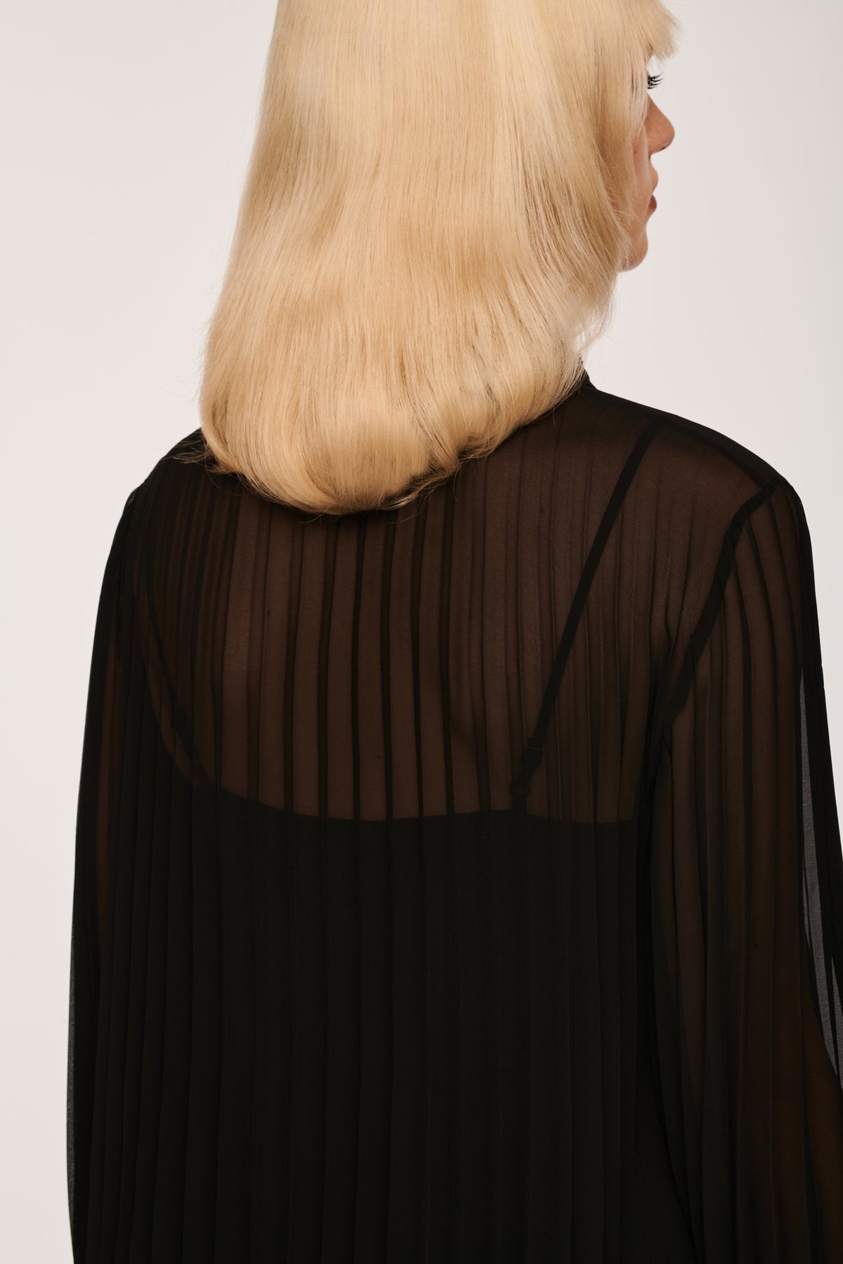 Robe courte plissée