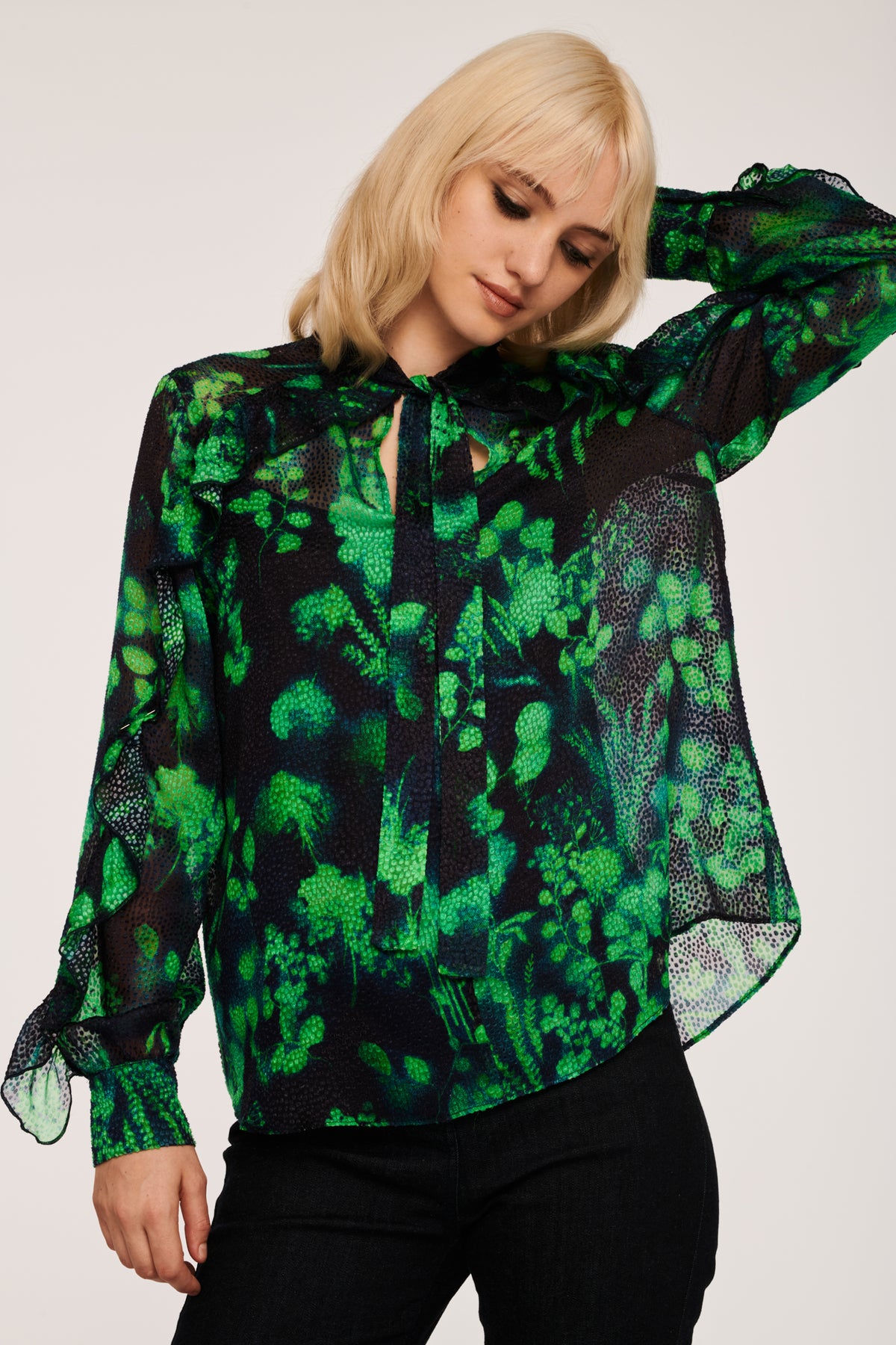 Blouse fluide volanté