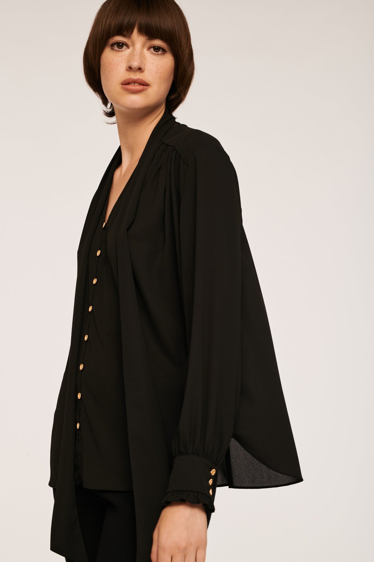 Chemise lavallière