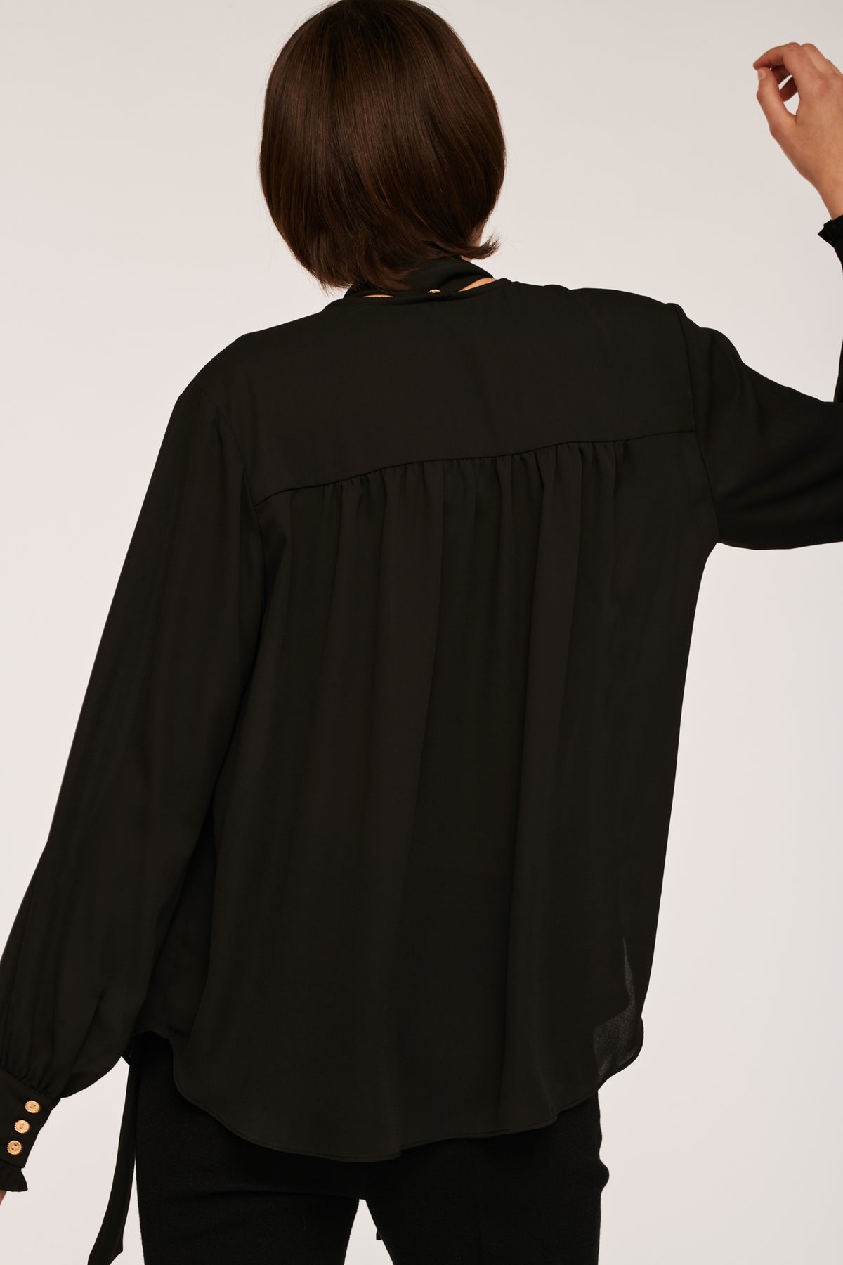 Chemise lavallière