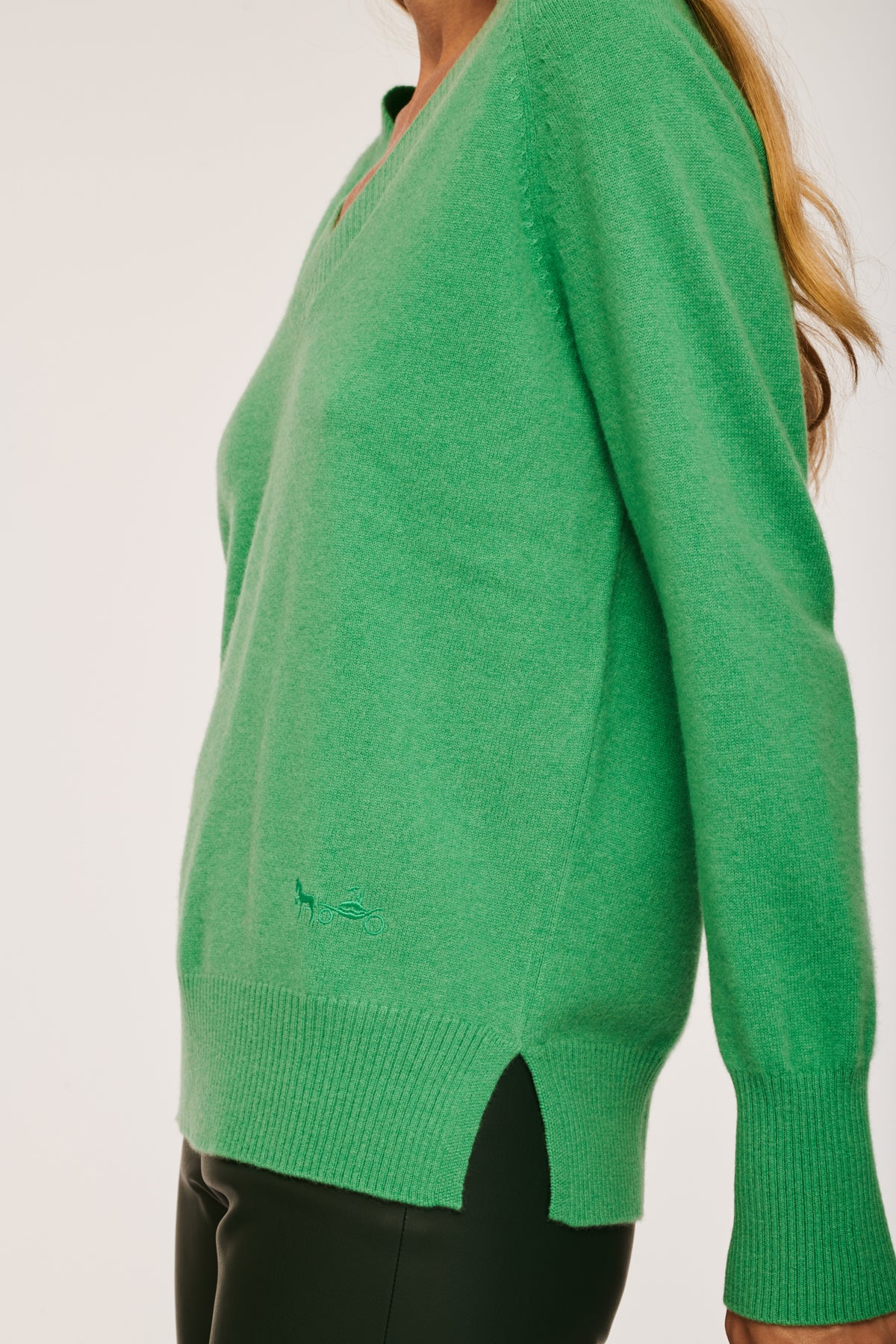 Pull col v en cachemire