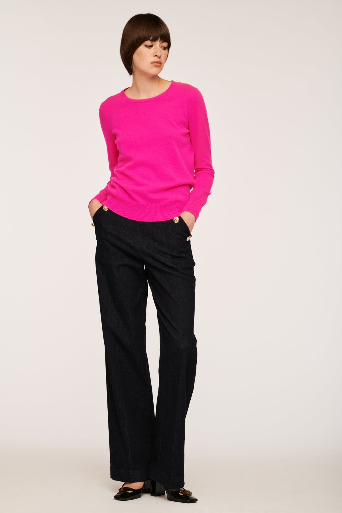 Pull fin col rond court
