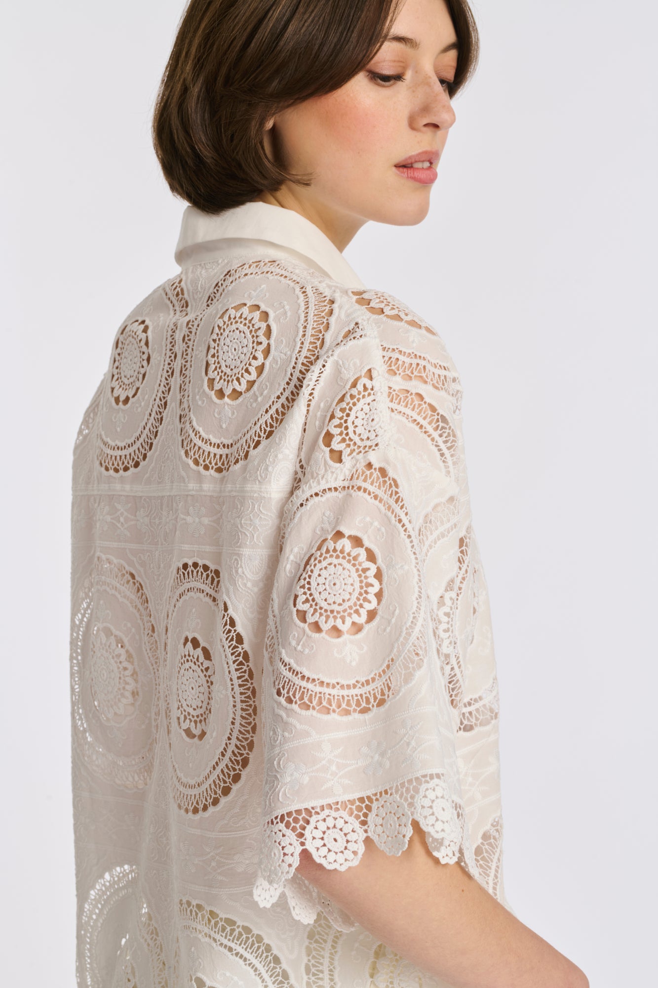 Chemise en broderie anglaise