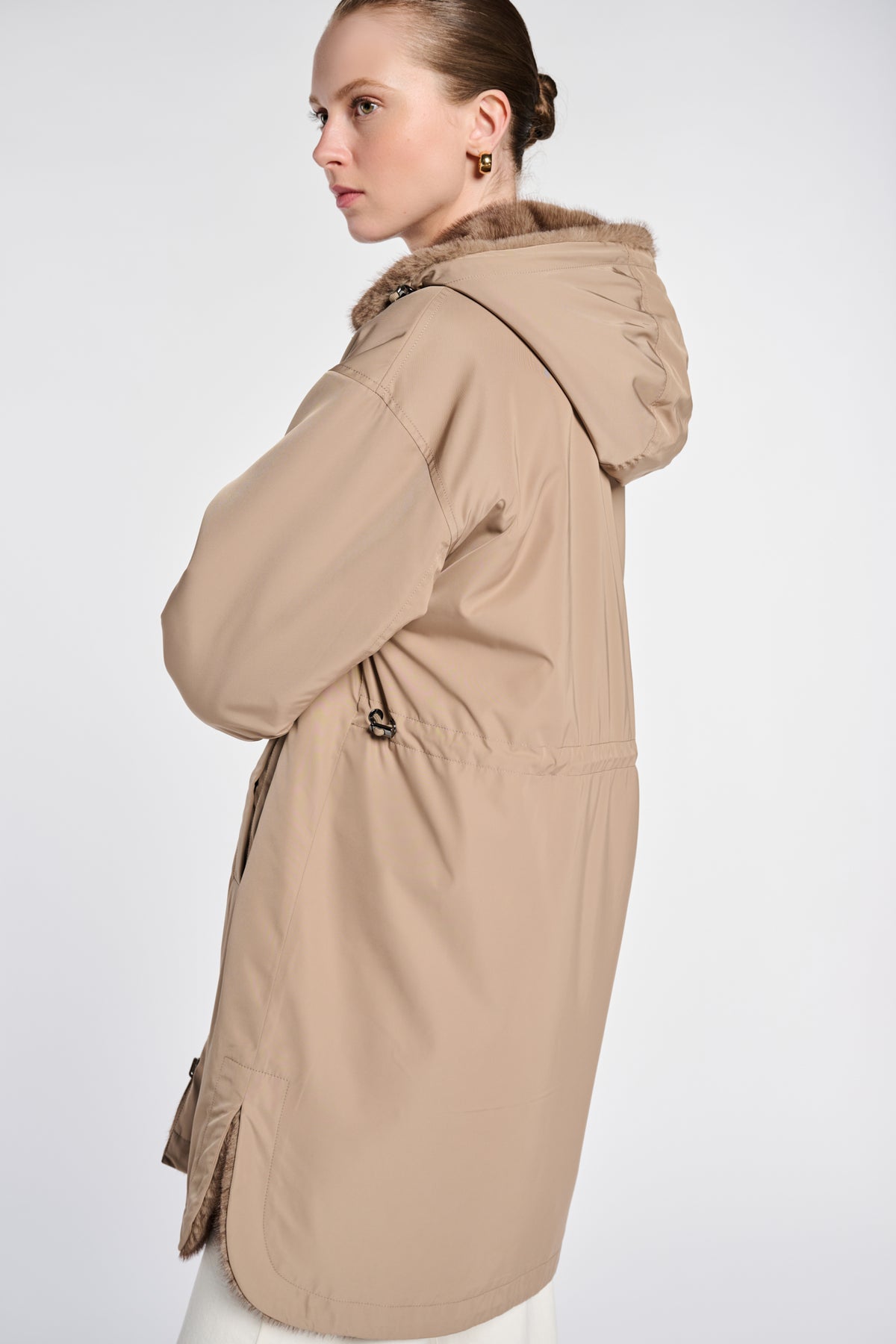 Parka à capuche en éco-fourrure