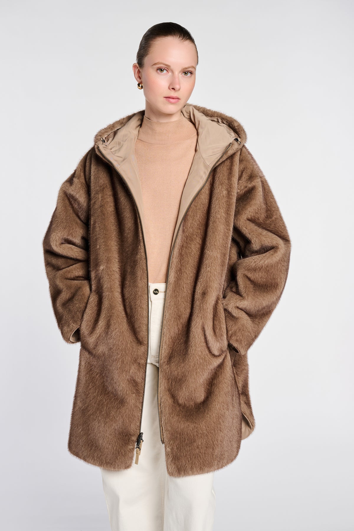 Parka à capuche en éco-fourrure