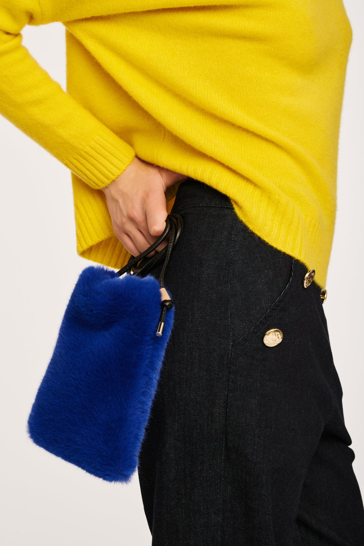 Pochette en fourrure vegan