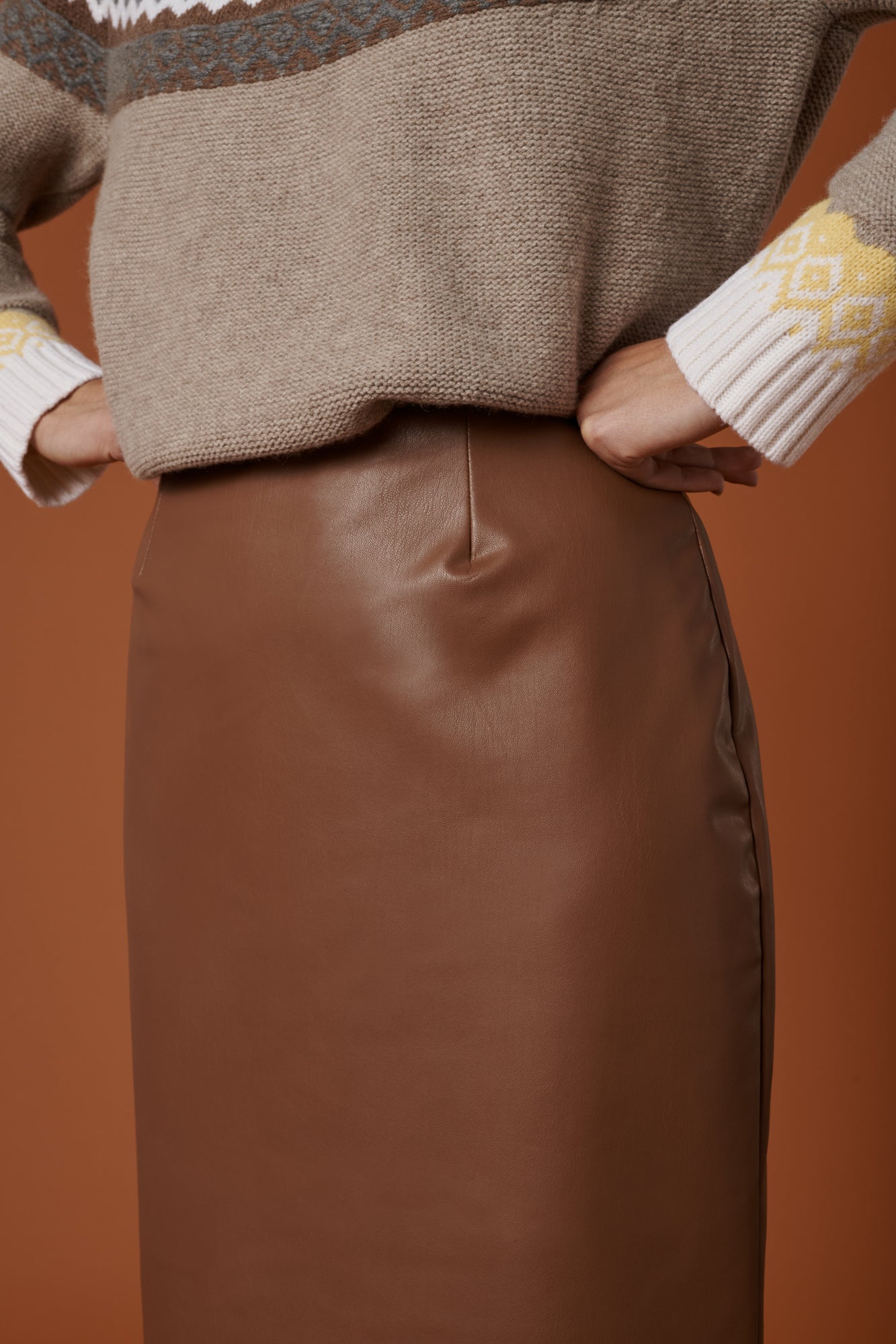 Jupe droite en cuir vegan