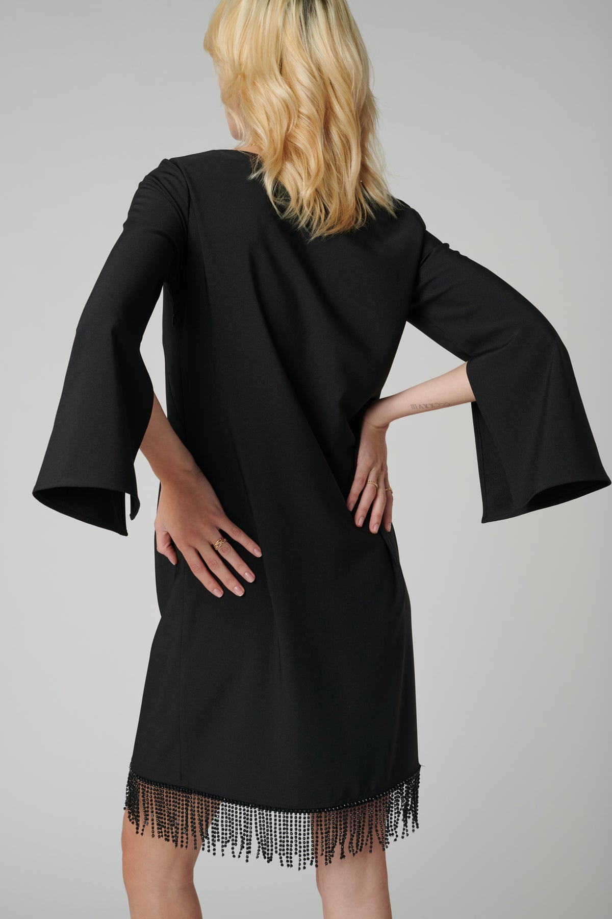 Robe cocktail à perles