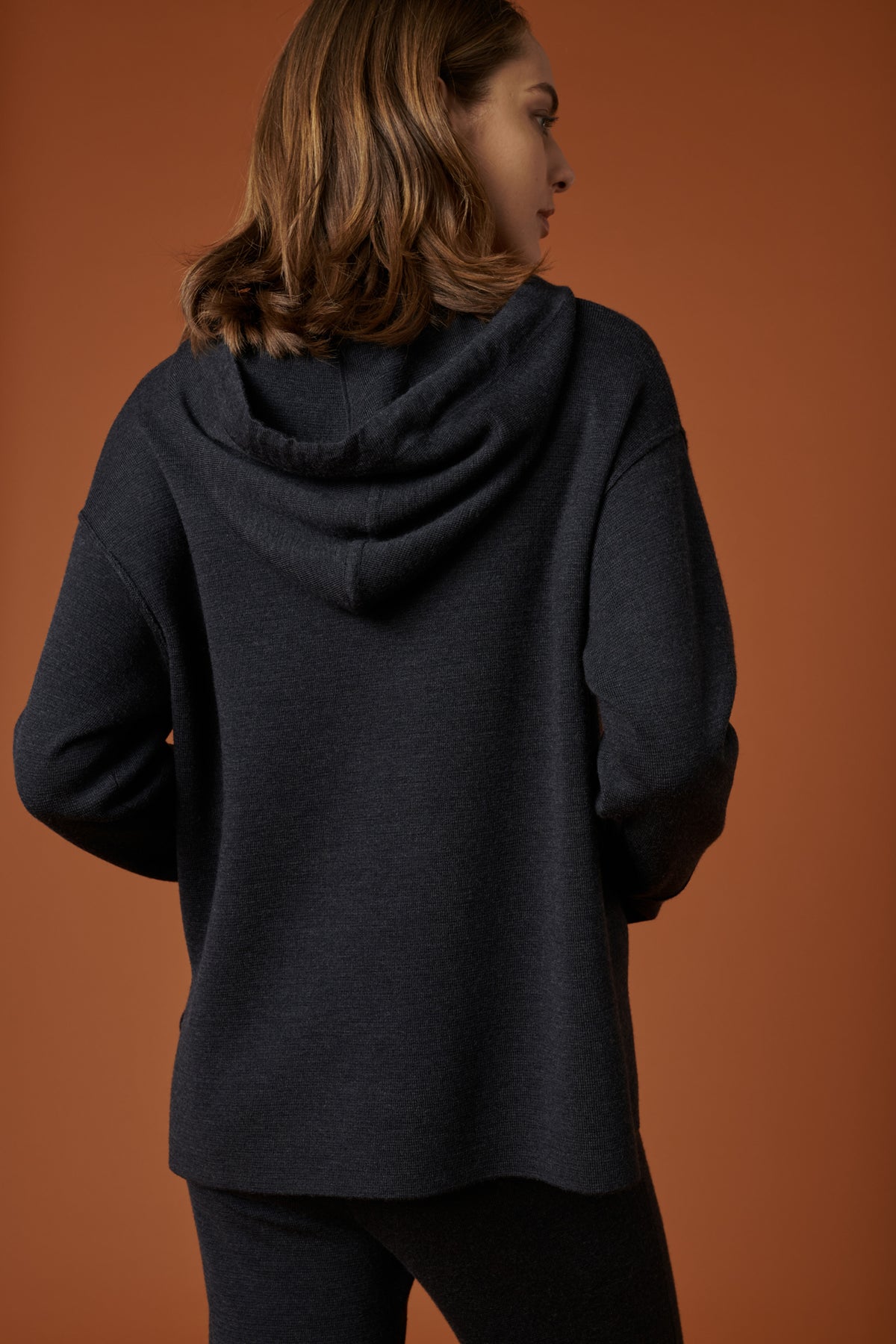 Sweat à capuche milano pure laine anthracite