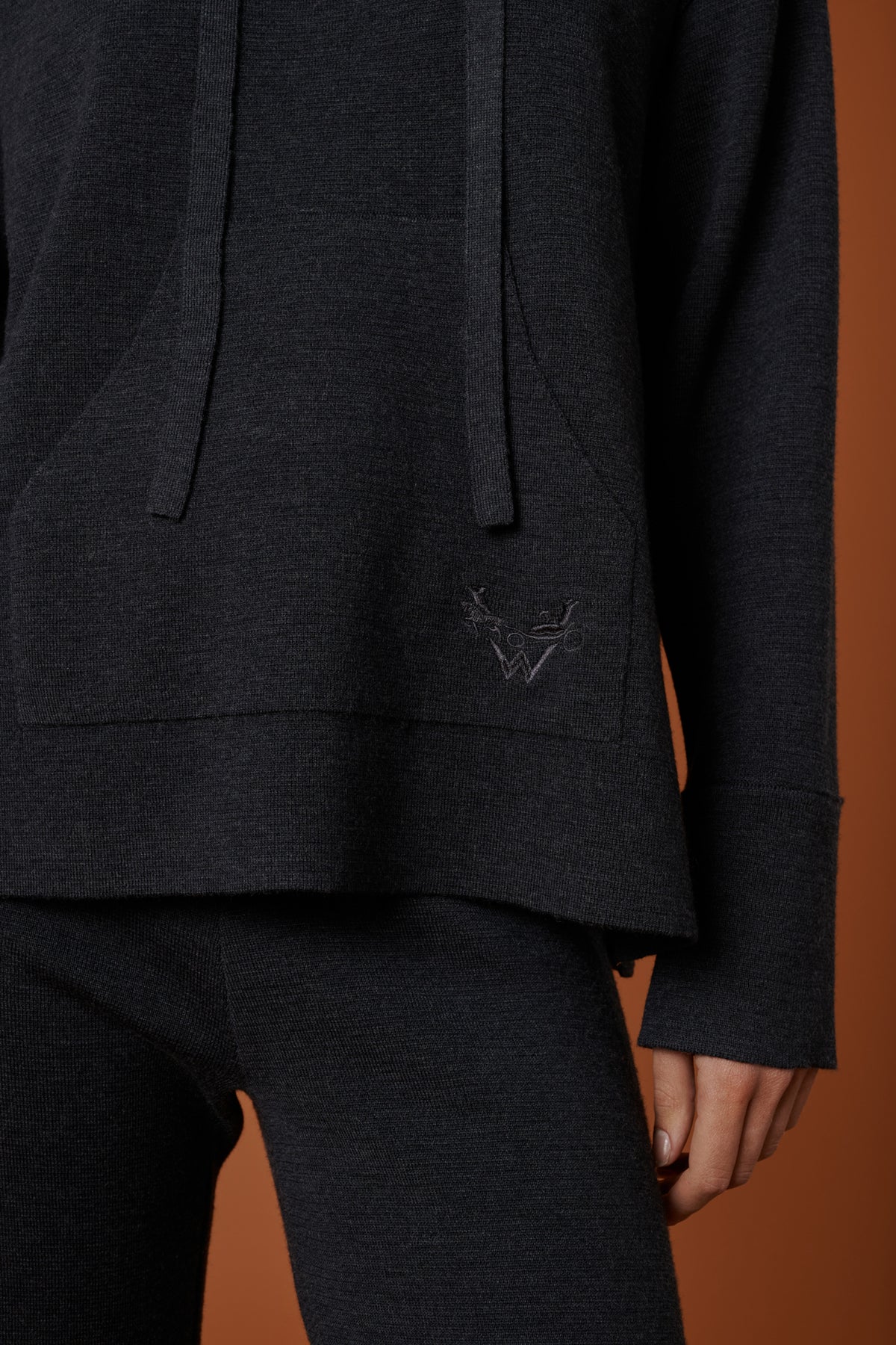 Sweat à capuche milano pure laine anthracite