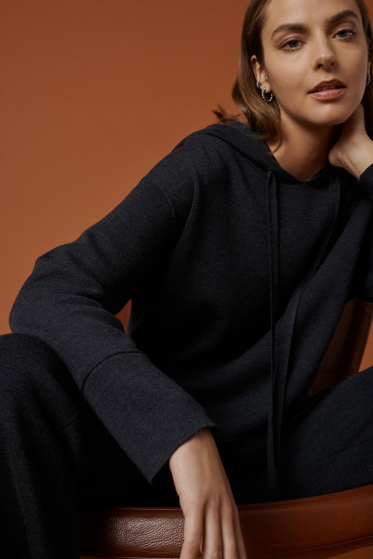 Sweat à capuche milano pure laine anthracite