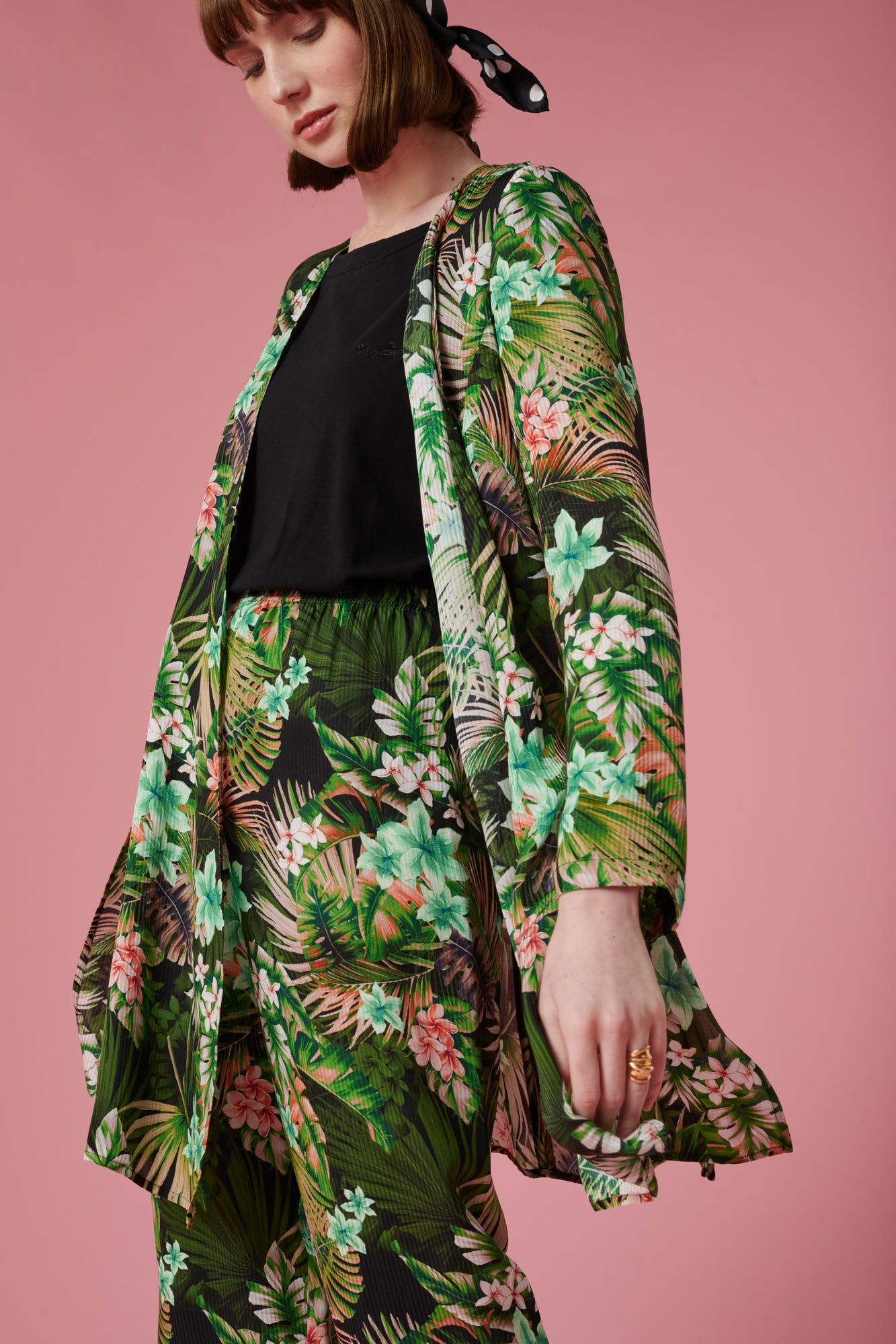 Tie-front tunic with jungle print
